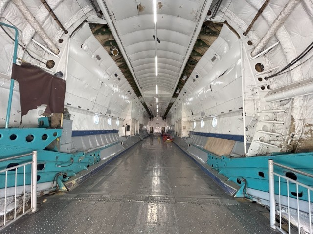 Antonov 22 - Innen